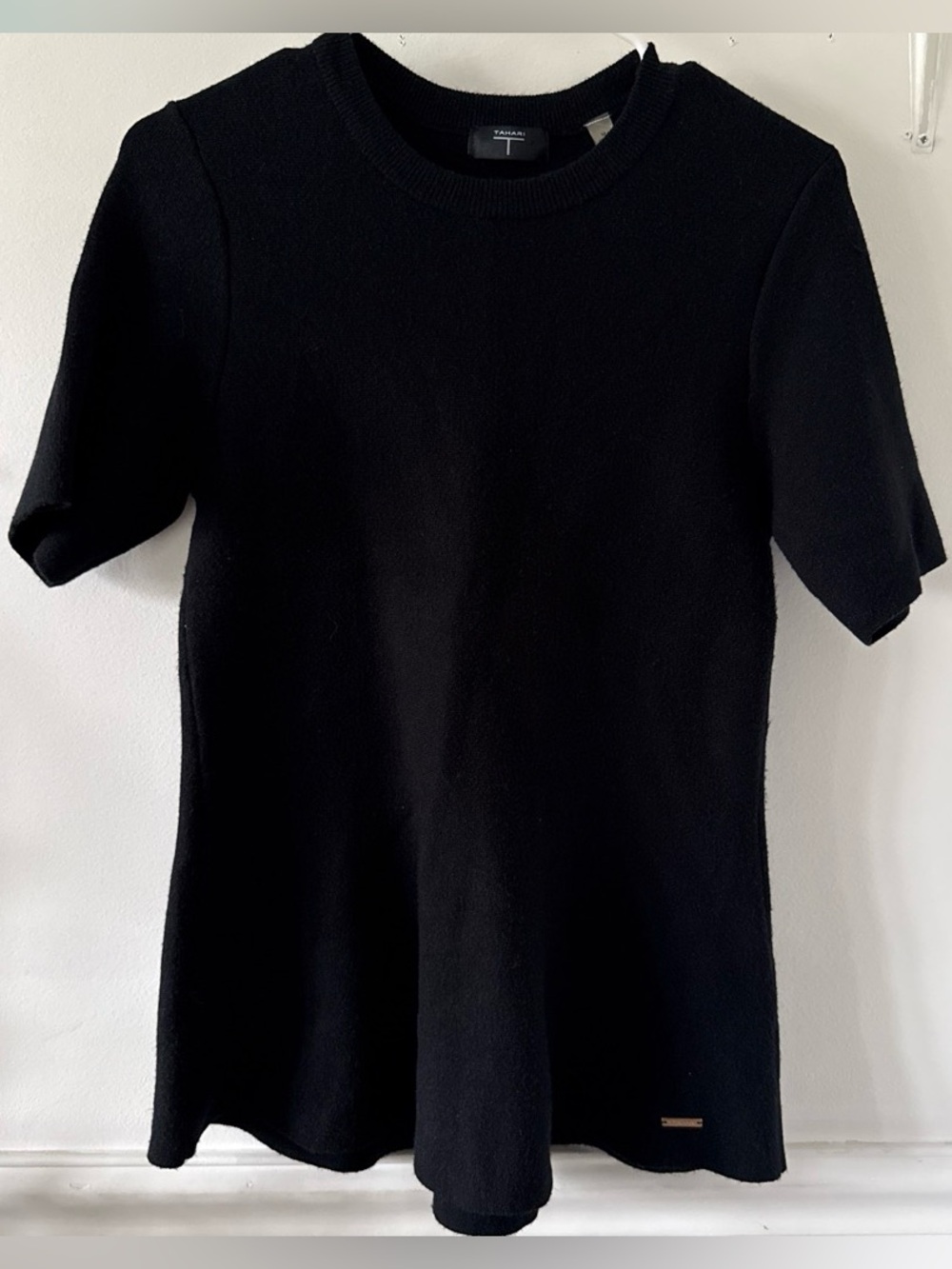Tahari Black Ribbed Crewneck Knit Top